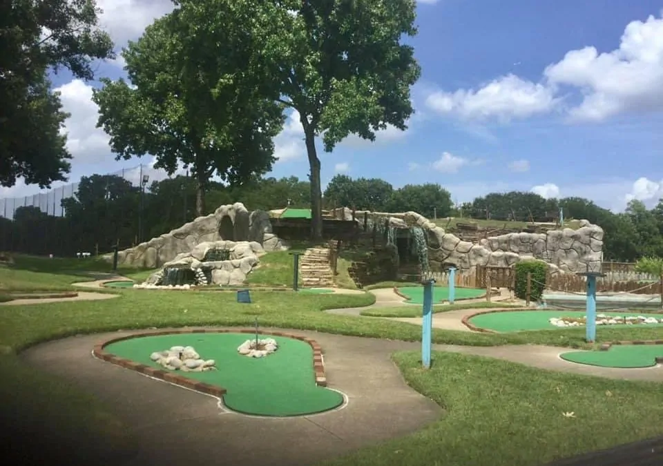 Where Is the Miniature Golf Course in Arlington, TX?